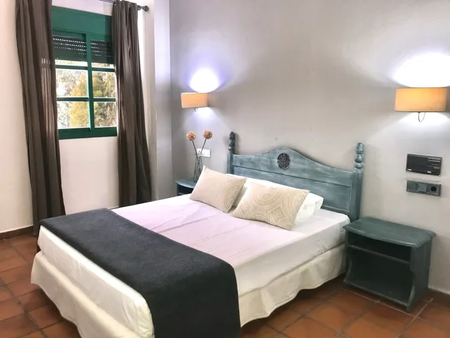 Room, Queen Bed, Hotel Almagro 2/4