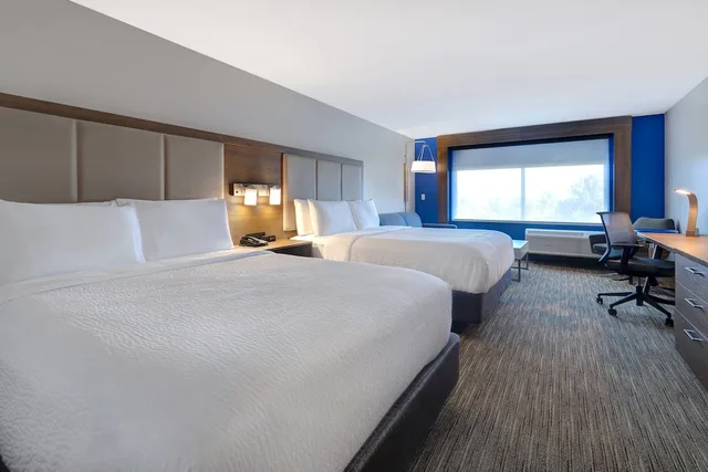 Suite, 2 Queen Beds, Sofa, Holiday Inn Express & Suites Ann Arbor - University South 3/8