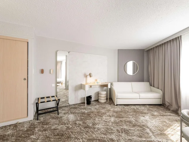غرفة قياسية بسرير مزدوج، Novotel Macon Nord 2/4