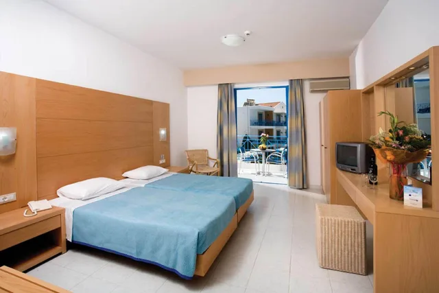 Apartment, Balcony, Pefki Island 1/3