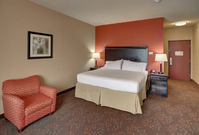 غرفة قياسية بسرير كينج لذوي الإعاقة، Holiday Inn Express Hotel And Suites Altus 2/4