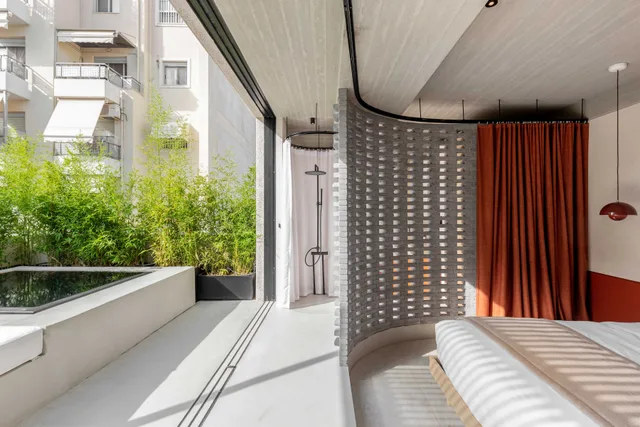 Penthouse, Suite، The Newel Psychiko 2/4