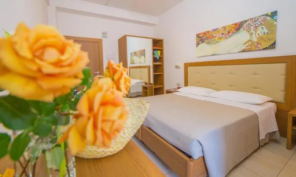 غرفة كومفورت بسرير مزدوج أو سريرين منفصلين بإطلالة على البحر، Mediterraneo Hotel and Suites 4/4