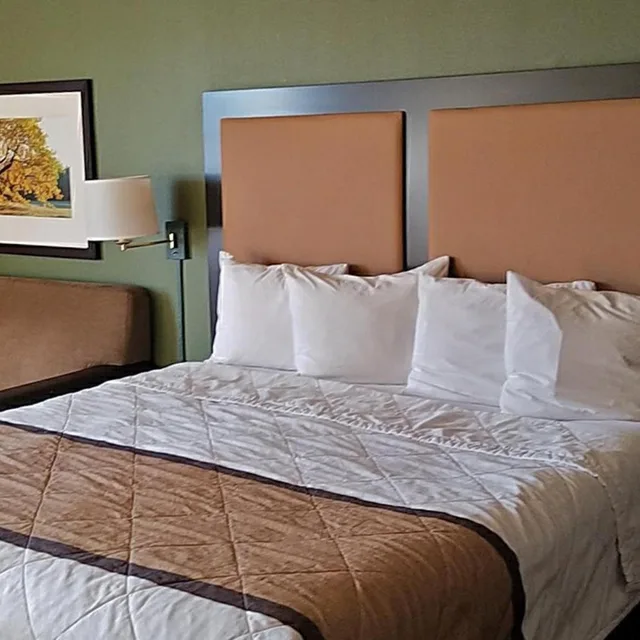 استوديو ديلوكس بسرير كينج، Studio 6 Extended Stay Milwaukee Brookfield WI 4/10