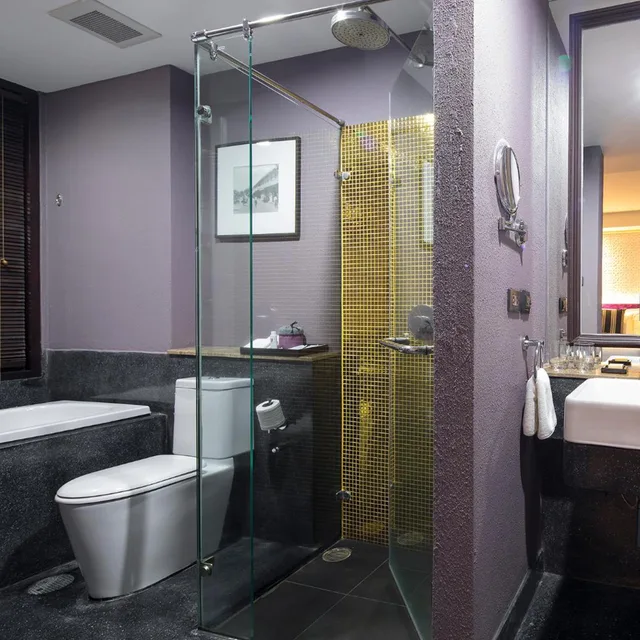 Superior, Bathtub, U Chiang Mai 5/6