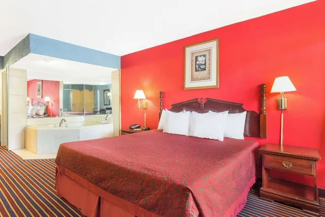 غرفة بسرير كينج لغير المدخنين، La Casa Inn Albany Near Tifton US 82 8/10