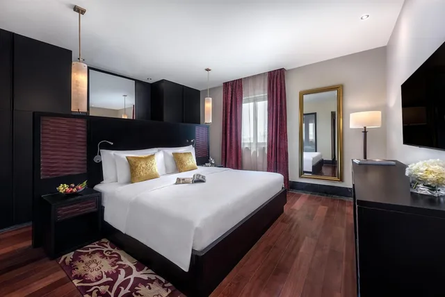 Battuta, Suite, King Bed, NH Collection Dubai Ibn Battuta 2/6