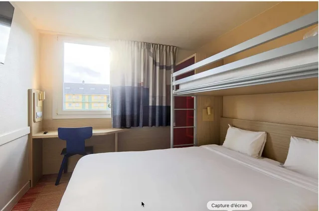غرفة ثلاثية، B&B HOTEL Saint Witz Roissy 1/8