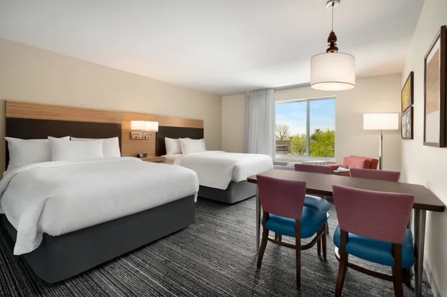 استوديو بسريرين كوين بإطلالة على الفناء لذوي الإعاقة، TownePlace Suites by Marriott Logan 2/3