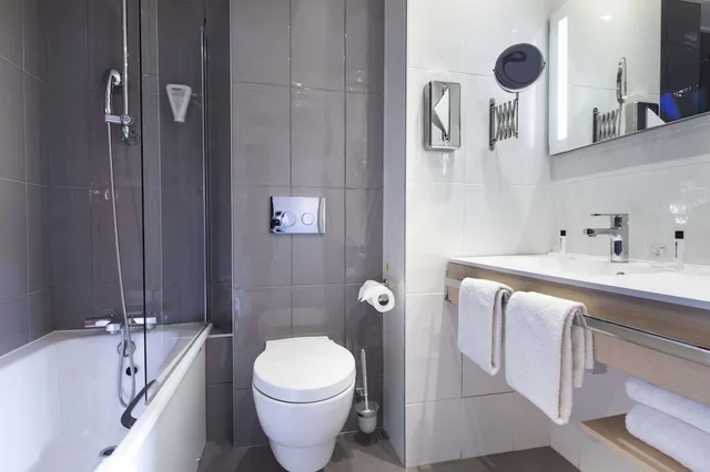 جناح جونيور بسريرين منفصلين مع أريكة، Hotel Paris Bastille 8/10