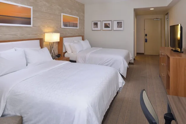 غرفة قياسية بسريرين كوين بشرفة، Holiday Inn Express Suites Pocatello 3/10