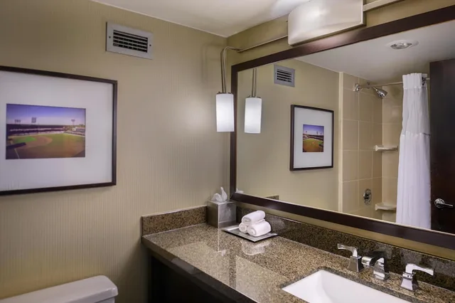 Executive, 2 Queen Beds, Bay View، Hilton St. Louis at the Ballpark 9/10