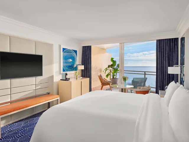 جناح بسرير كينج بإطلالة على البحر بشرفة، Fairmont Monte Carlo 4/8