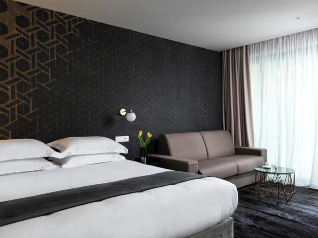 Signature, Suite, King Bed, Private Pool, AZUR HOTEL 1/3