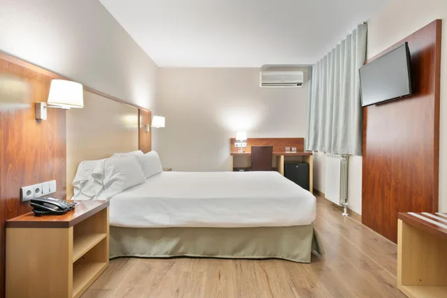 غرفة داخلية بسرير مزدوج بدون إطلالة، Hotel Best Andorra Center 6/10