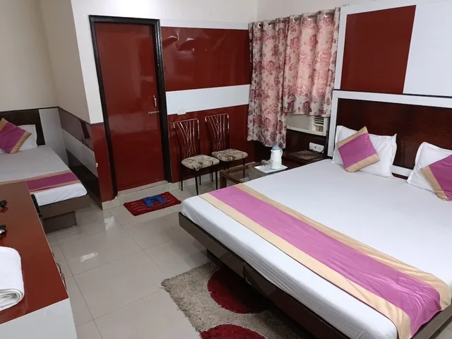 غرفة ديلوكس ثلاثية بسرير مزدوج، Hotel Su Shree Continental 1/5