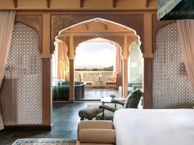 Landmark, Plunge Pool، Raffles Jaipur 3/7