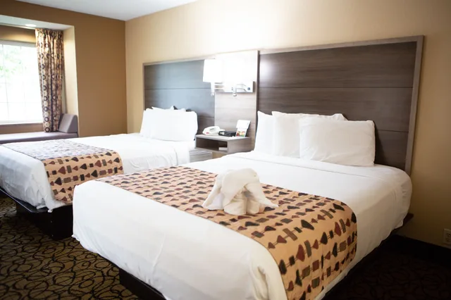 غرفة قياسية بسريرين كوين، Guest Inn Pigeon Forge 3/6
