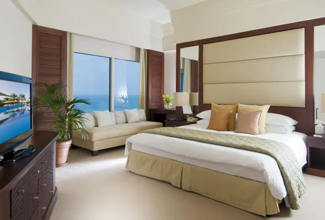 Executive, Suite, King Bed, Sea View, Living Area, Danat Jebel Dhanna Resort 1/2