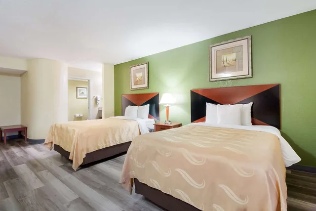 غرفة بسريرين مزدوجين، Quality Inn Baytown - Houston East 2/3