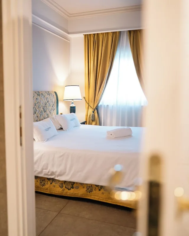 جناح بسريرين منفصلين بإطلالة على الحديقة مع أريكة، Altafiumara Resort & Spa 5/10