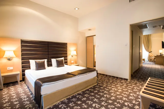 جناح، Buda Castle Fashion Hotel 1/3