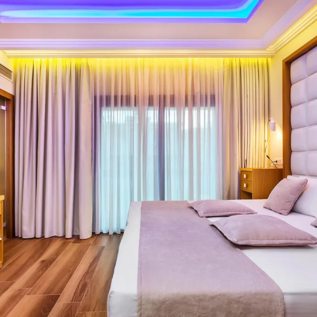 غرفة قياسية بإطلالة على البحر، Porto Marine Hotel 2/6