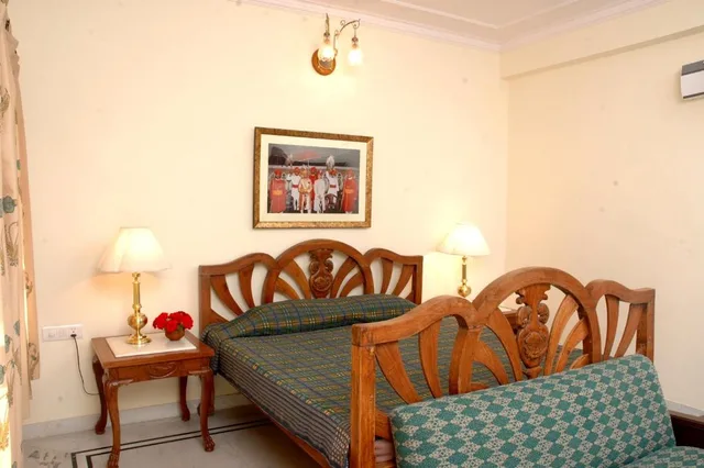 Standard, Mandawa Haveli 1/2