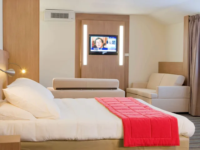 غرفة سوبيريور بسرير مزدوج مع أريكة، Mercure Quimper Centre 1/9