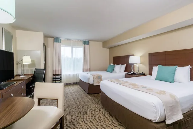 Suite, 2 Queen Beds, Sofa, Bathtub, Accessible, Hawthorn Suites By Wyndham Wheeling At the Highlands 1/5