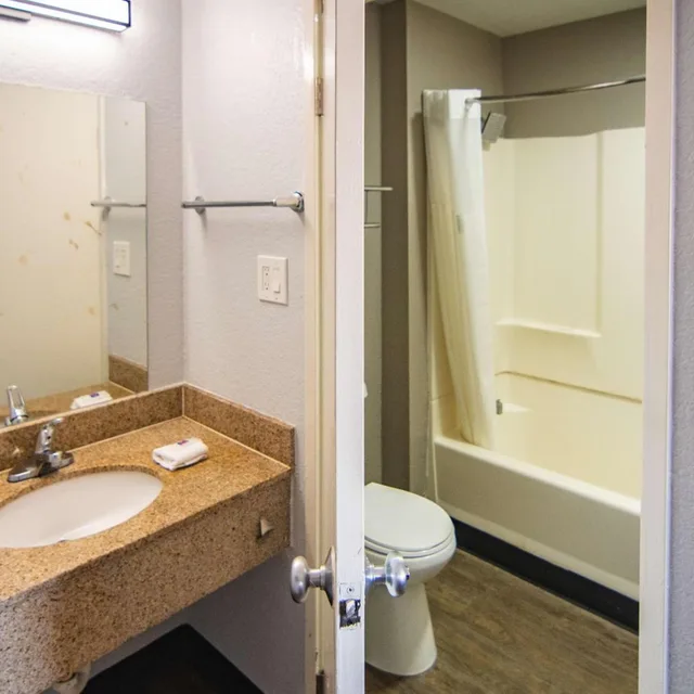 غرفة رباعية، Motel6 Ft. Pierce, FL 5/10