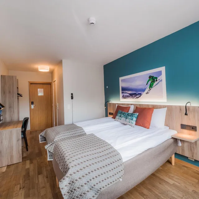 غرفة بسرير مزدوج بشرفة، Nordfjord Hotell 1/1