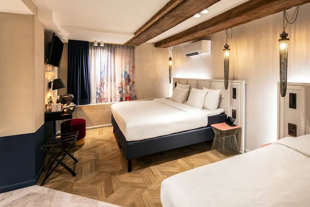 غرفة قياسية بسرير كوين، Mister Highland Hotel 4/9