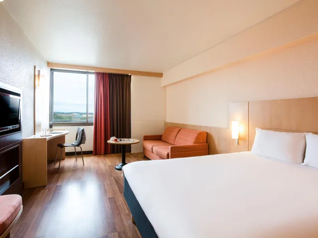 Superior, Twin Beds, Ibis Montpellier Centre Comedie 1/4