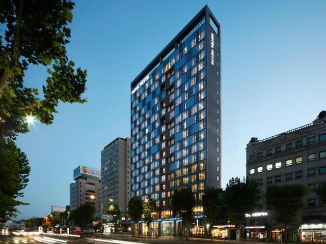 جناح بإطلالة على المدينة، Hotel Peyto 1/1