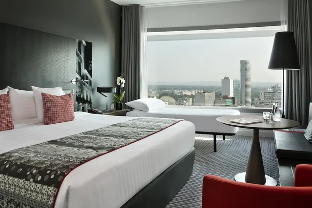 The Level, Premium, Eiffel View, Lounge Access، Melia Paris La Defense 1/4