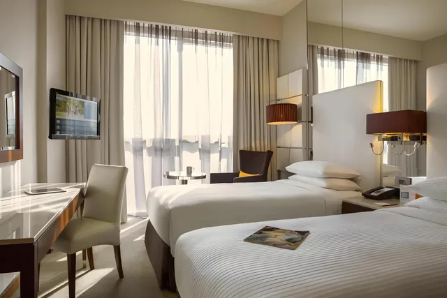 Centro, Double Bed، Centro Sharjah Rotana 1/1
