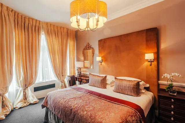 جناح، No 11 Cadogan Gardens Hotel 4/4