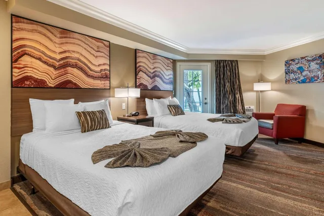 غرفة بسريرين كوين بشرفة للمدخنين، Best Western Plus Wine Country Inn & Suites 1/7