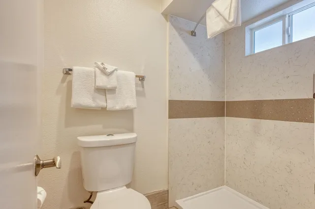 غرفة قياسية بسريرين كوين، Vagabond Inn San Luis Obispo 7/7