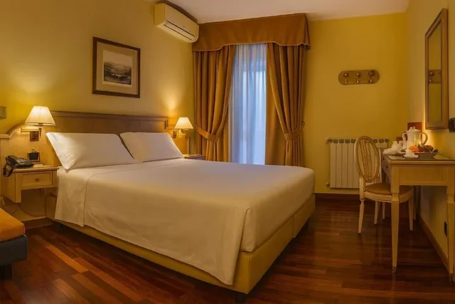 غرفة كلاسيكية عائلية، Hotel La Bussola 3/6