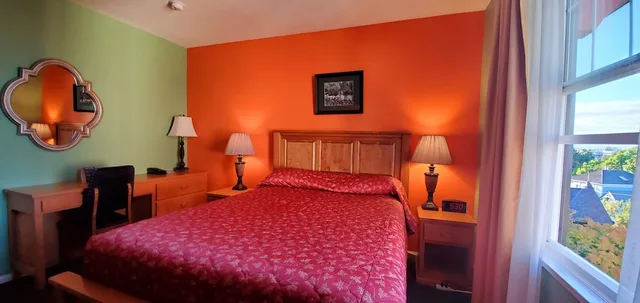 غرفة قياسية بسرير كوين، James Bay Inn Hotel Suites Cottage 3/5