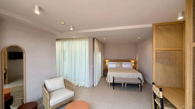 غرفة ديلوكس بسرير مزدوج بإطلالة على المدينة بشرفة، Cosy Rooms Tapineria 5/10
