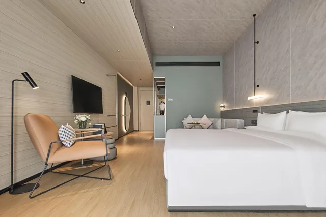 غرفة تنفيذية بسرير كينج مع أريكة، Novotel Yinchuan Lanxigu 4/7