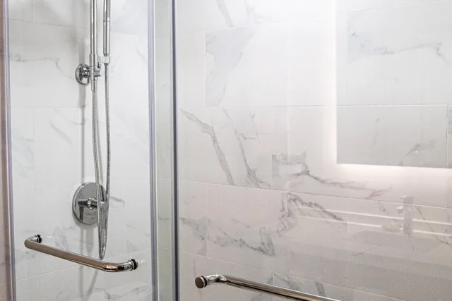 غرفة قياسية بسرير كينج، Delta Hotels Marriott Cincinnati Sharonville 3/4