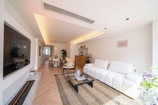 Elite, Apartment, 1 Queen and 1 Double Bed, Book and Bed-People's Square 1/2