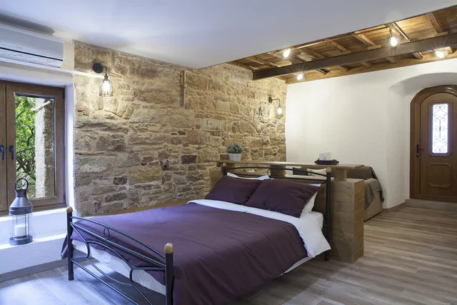 غرفة قياسية بسرير مزدوج، VOULAMANDIS HOUSE 2/10