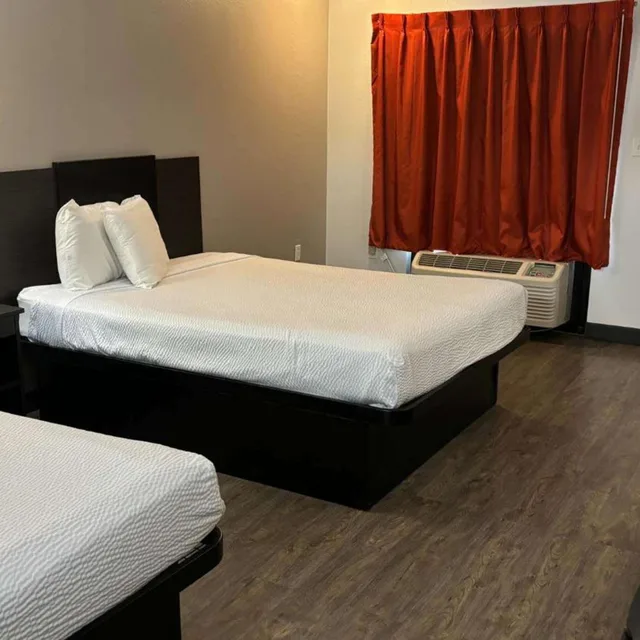 2 Queen Beds - Non-Smoking, Micfridge، Motel6 Macclenny, FL 2/8