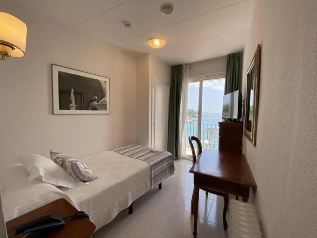 Room, Single, Costa Brava 4/6