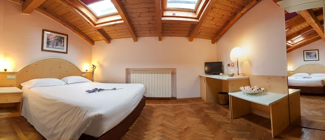 غرفة قياسية بسرير مزدوج أو سريرين منفصلين في الملحق، Touring Ferrara 6/10